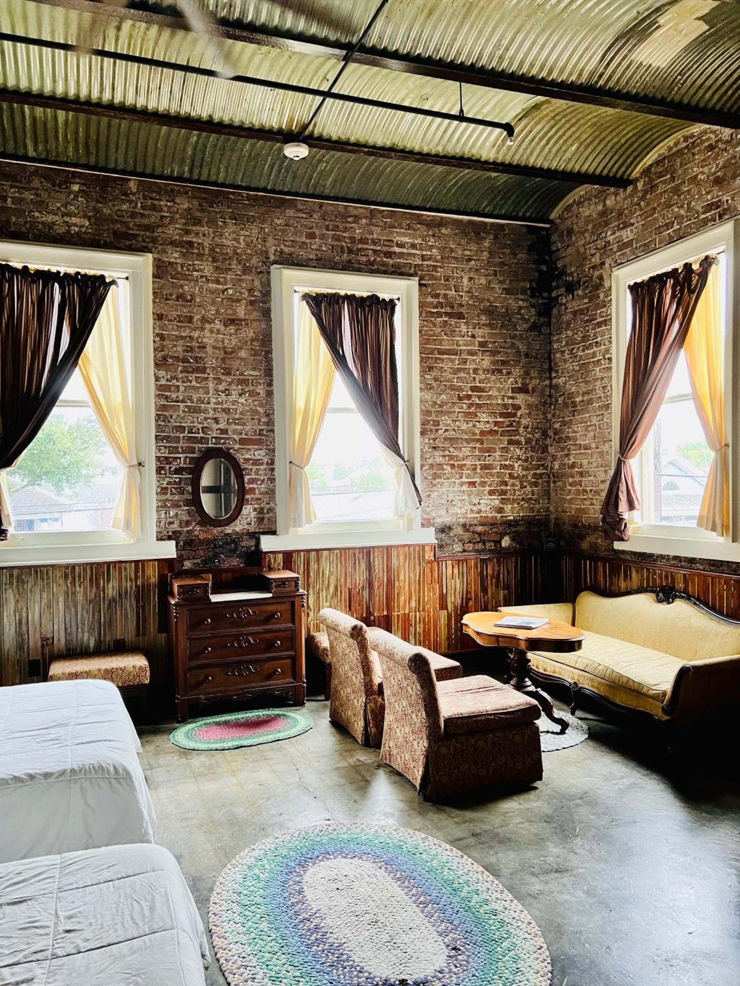 Inn At The Old Jail ニューオーリンズ エクステリア 写真