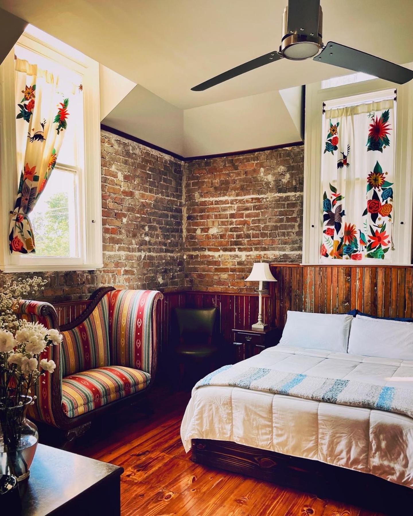 Inn At The Old Jail ニューオーリンズ エクステリア 写真